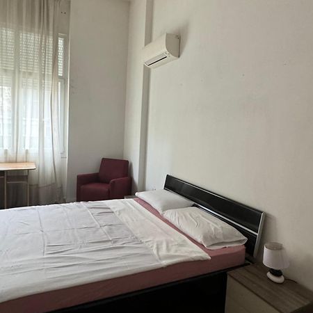 Ambassador Tirana Apartment Exterior photo